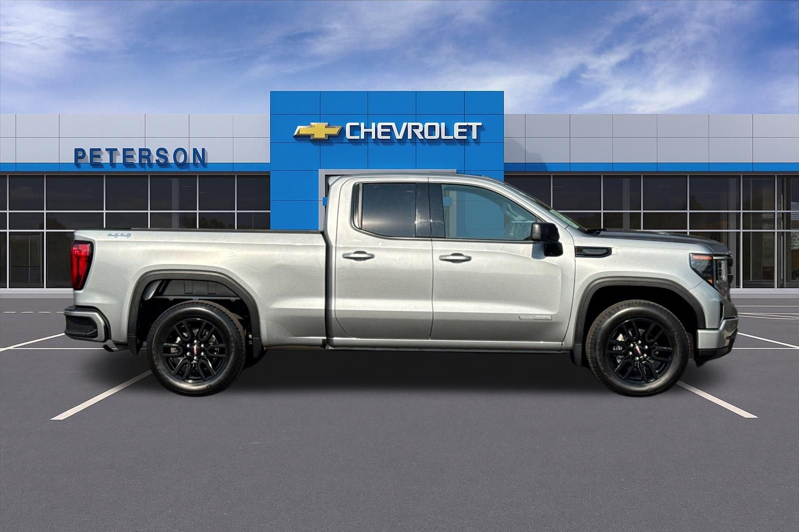 Used 2024 Silver GMC Elevation image 3