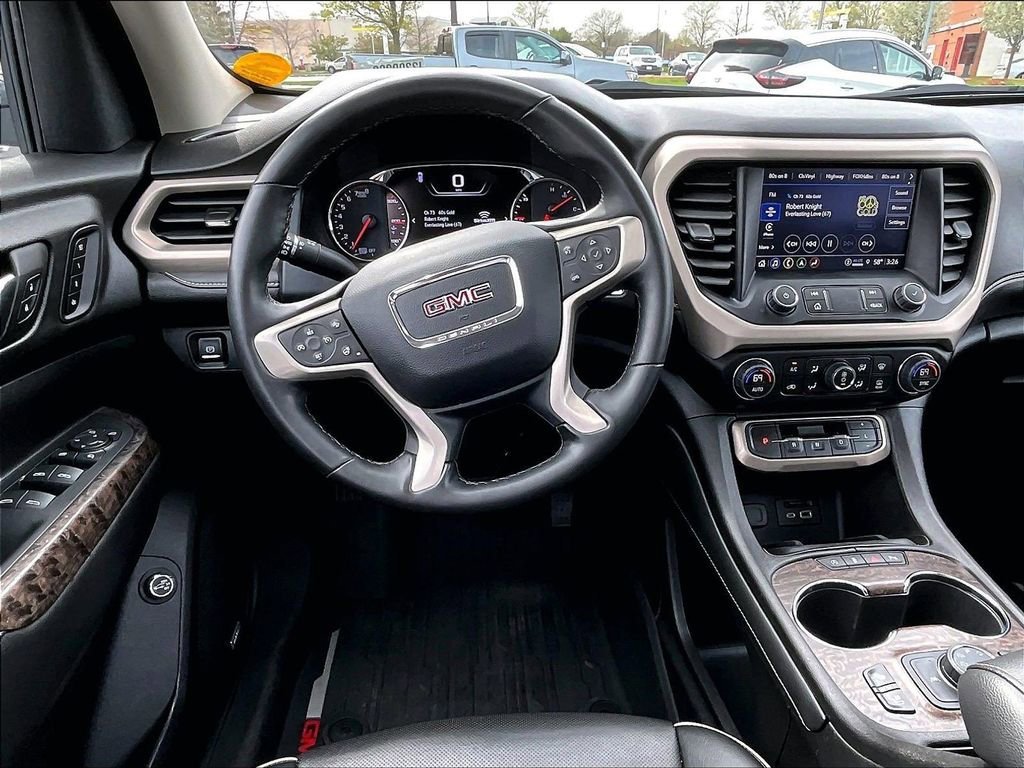 Used 2023 White Frost Tricoat GMC Denali image 17
