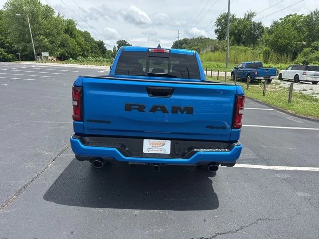 New 2026 Hydro Blue Pearl-Coat Exterior Paint RAM Big Horn/Lone Star image 6