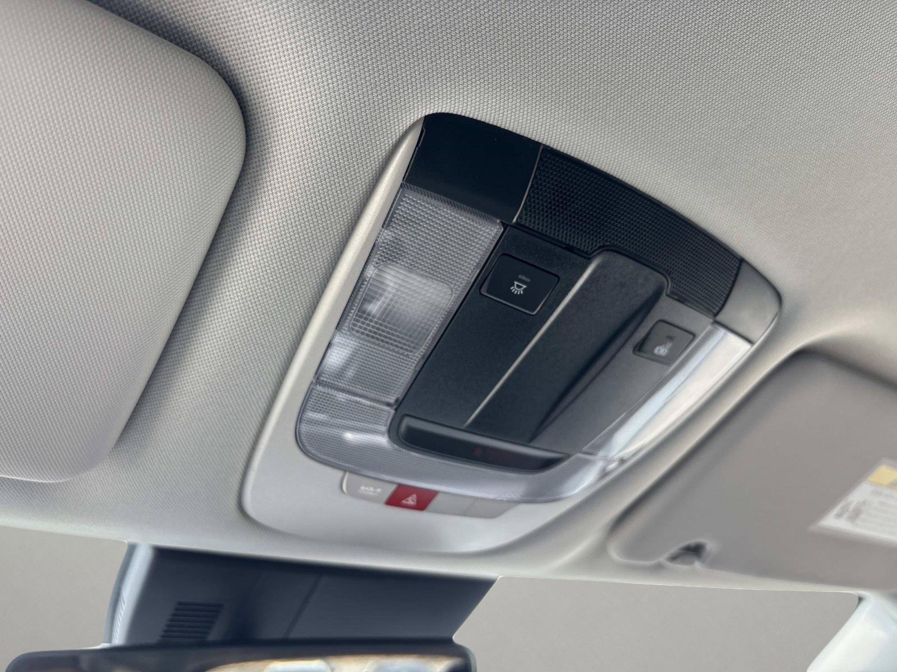 New 2027 Gravity Gray Kia LX image 32