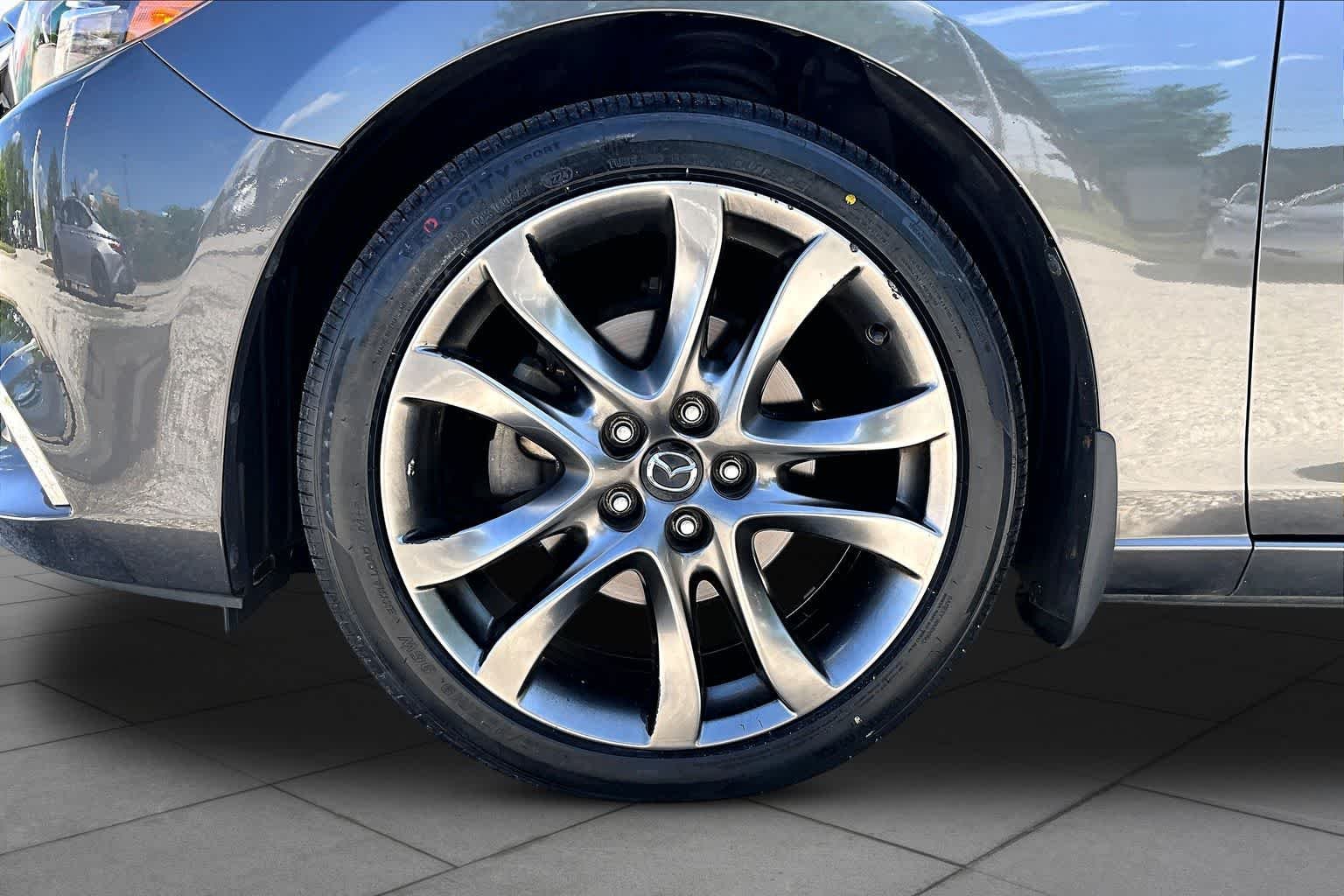 Used 2017 Machine Gray Metallic Mazda Grand Touring image 11