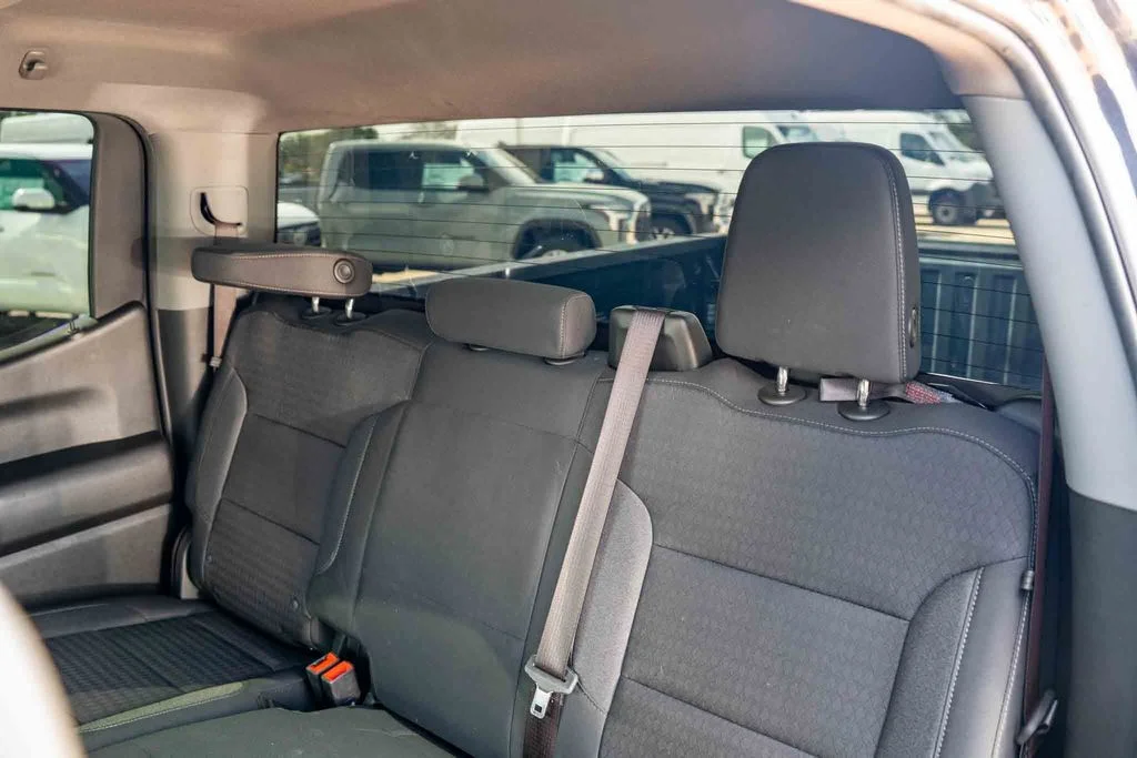 Used 2022 Gray Chevrolet Custom image 18