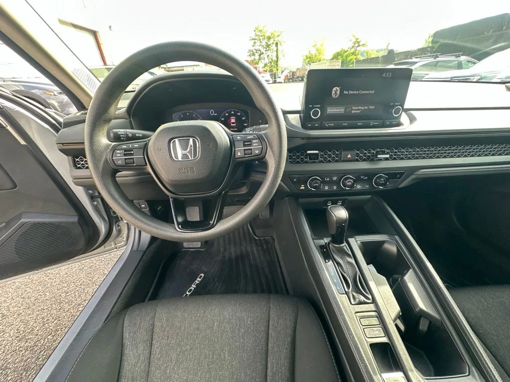 Used 2024  Honda EX image 26