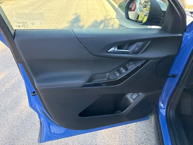 Used 2025 Reef Blue Metallic Chevrolet RS image 8