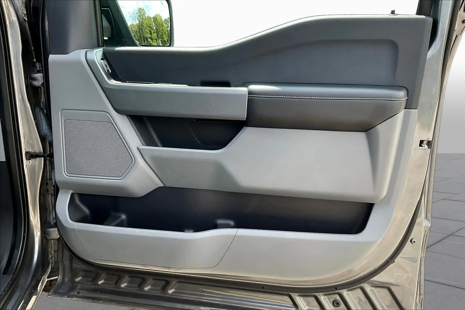 Used 2023 Carbonized Gray Metallic Ford XLT image 22
