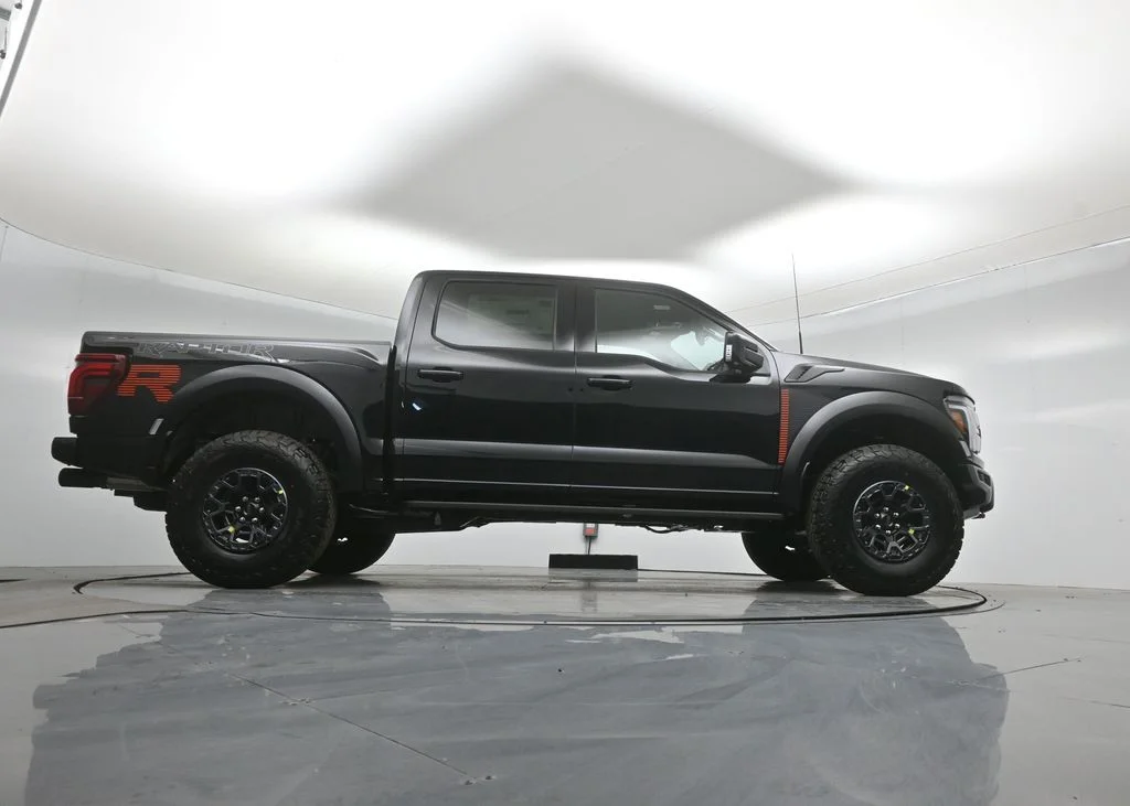 New 2026 Agate Black Metallic Ford Raptor image 57
