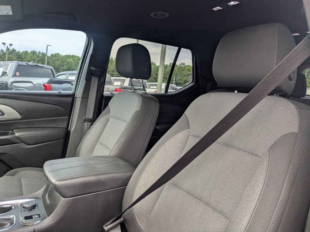 Used 2023 Mosaic Black Metallic Chevrolet LT Cloth image 14