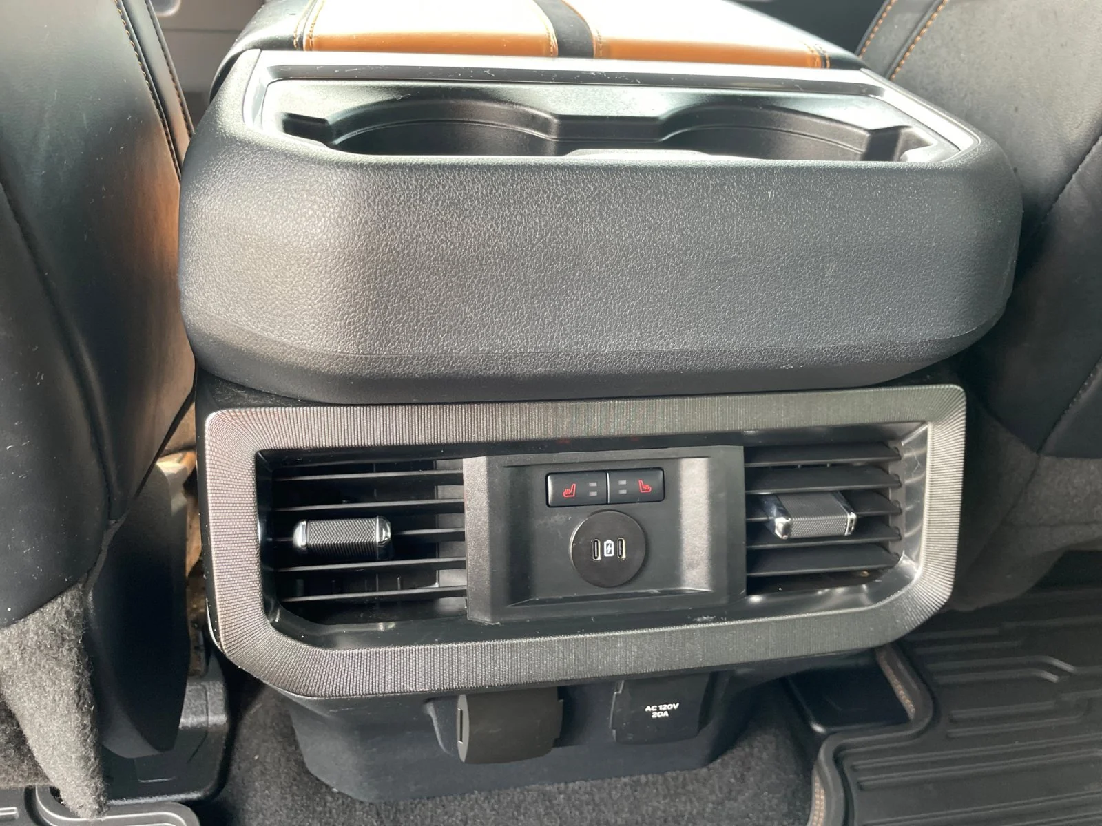 Used 2024 GRAY Ford PLATINUM SuperCrew image 19