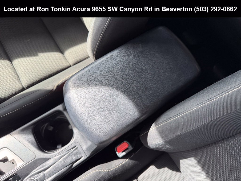 Used 2018 Super White Toyota XLE image 24
