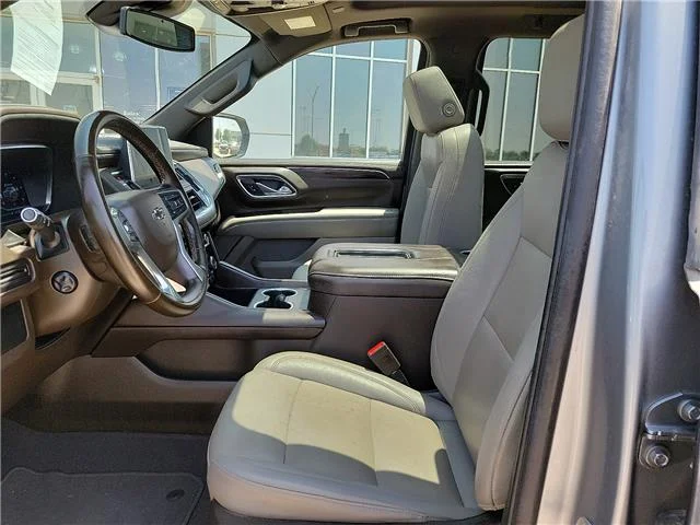 Used 2024 Midnight Blue Metallic Chevrolet Z71 4x4 image 8