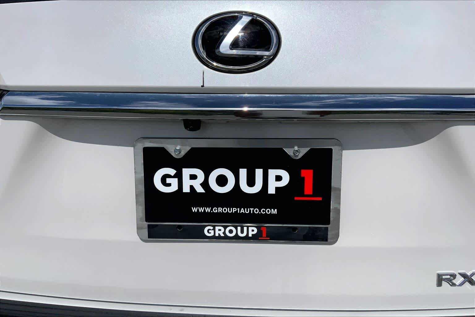 Used 2021 Eminent White Pearl Lexus  image 10