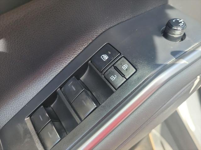 Certified Used 2024 WIND CHILL PEARL Toyota  image 12