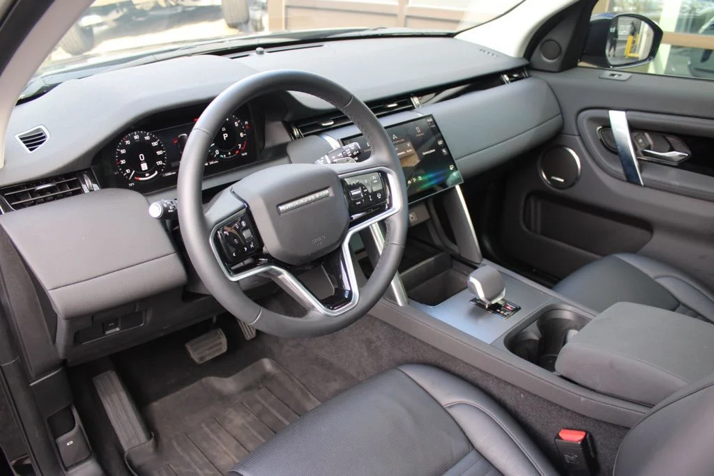 2025 Land Rover Discovery Sport S - Photo 4