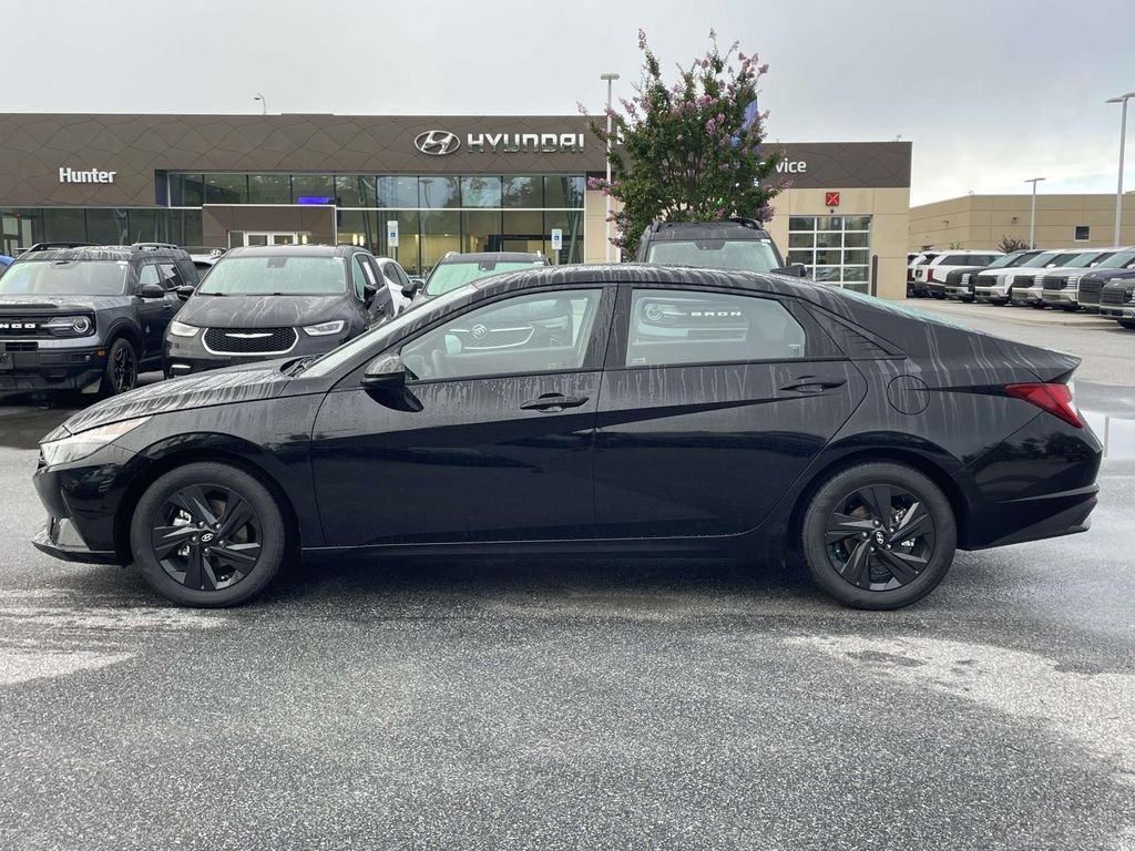2023 Hyundai Elantra Blue - Photo 25