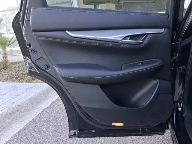 Used 2023 Black INFINITI LUXE image 21