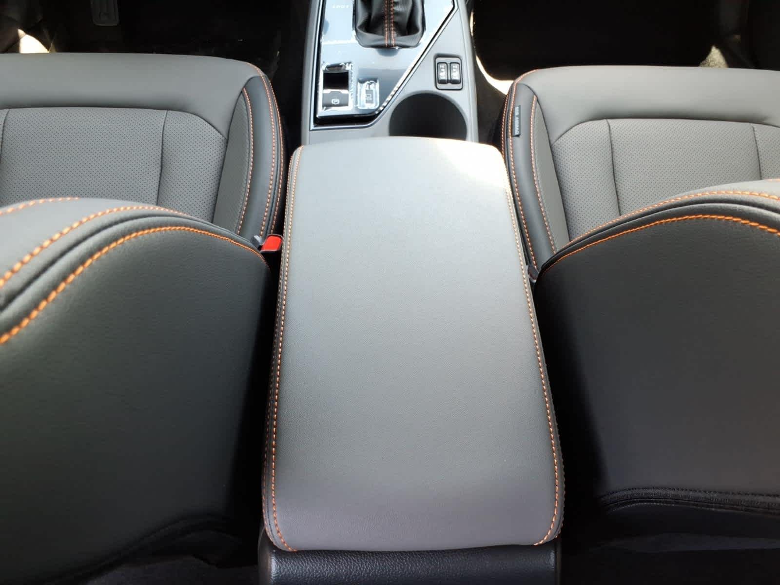 New 2026 CRYSTAL WHITE PEARL Subaru Limited Hybrid image 30