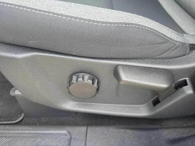 Used 2025 Oxford White Ford Base image 7