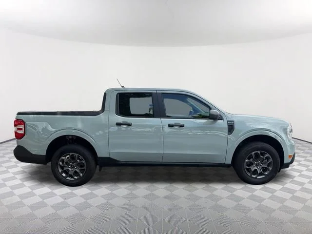 Used 2024 Gray Ford XLT image 4