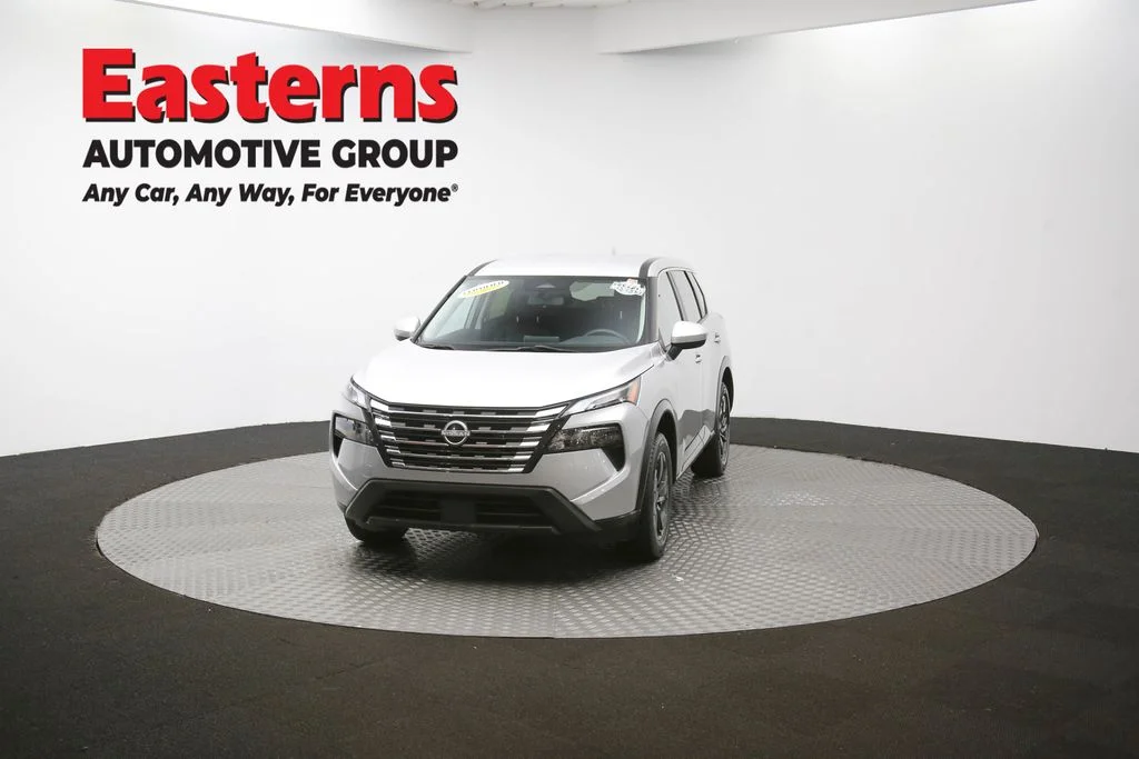 Used 2024 Silver Nissan SV image 53