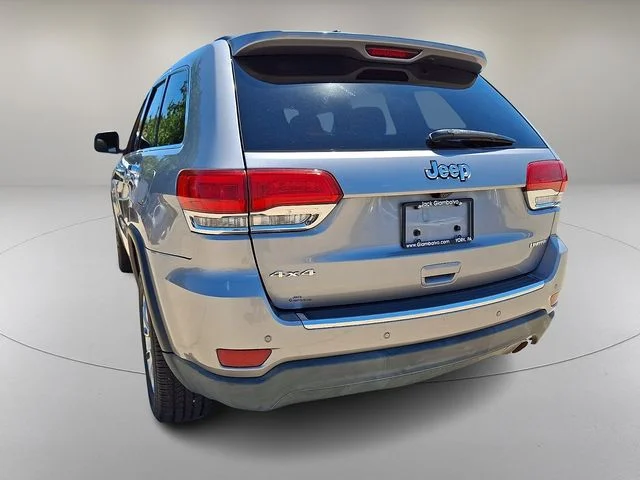 Used 2016 Silver Jeep Limited image 8