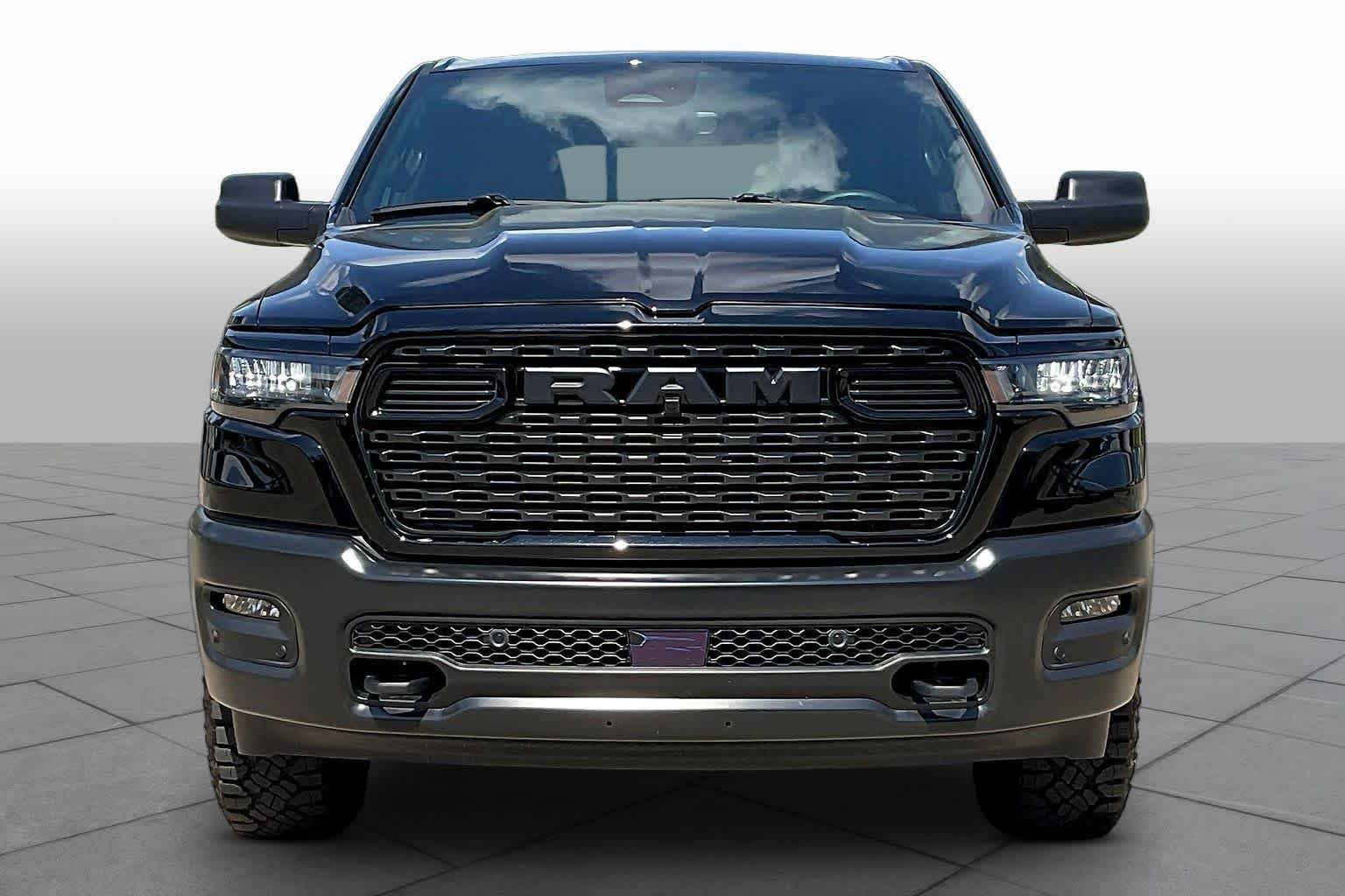New 2026 Diamond Black Crystal Pearl-Coat Exterior Paint RAM Warlock image 3
