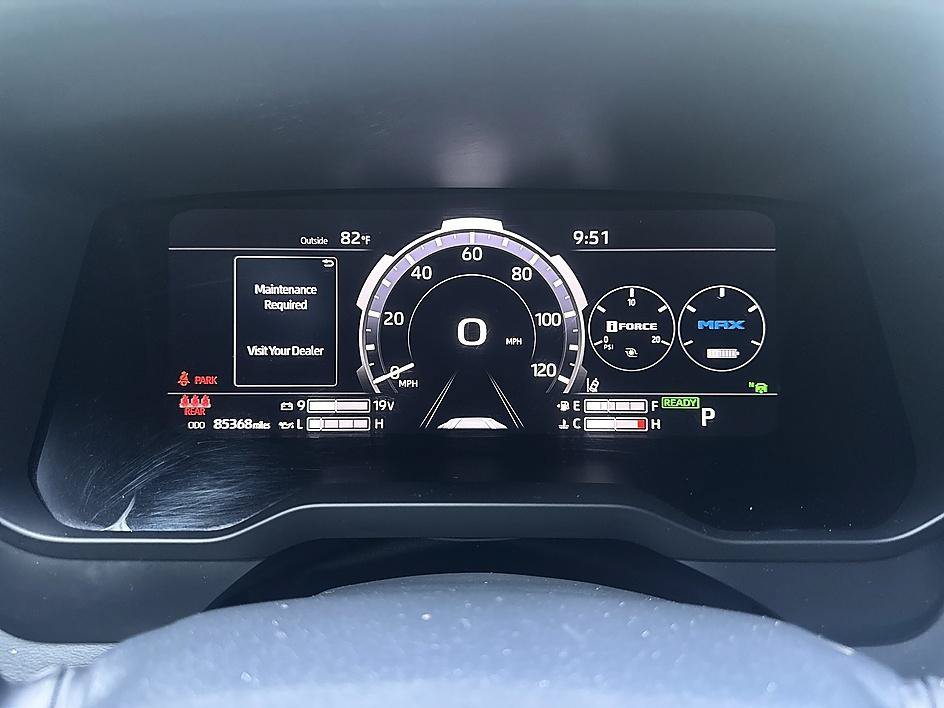 Used 2022 Pearl Toyota Platinum Hybrid image 14