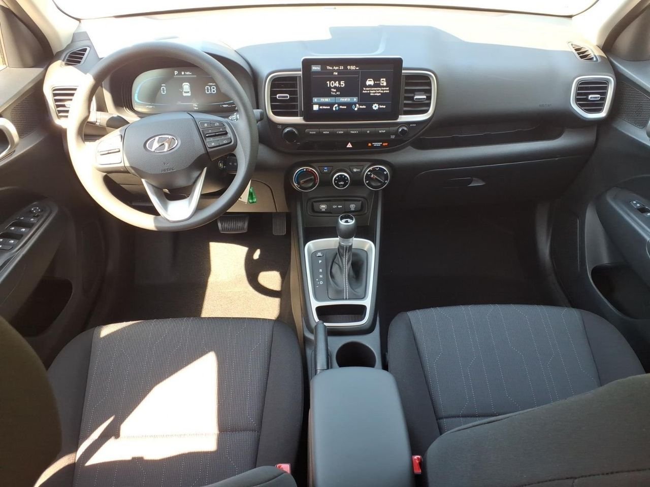 New 2026 Shimmering Silver Hyundai SE image 15