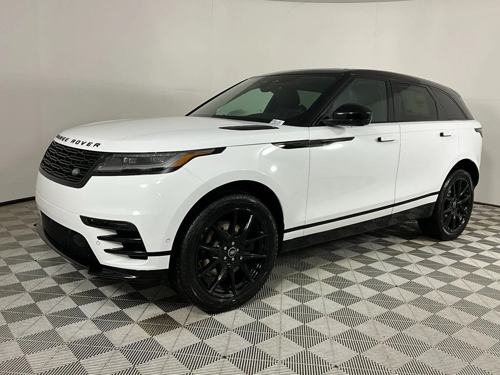 New 2026 Fuji White Land Rover Dynamic SE image 1