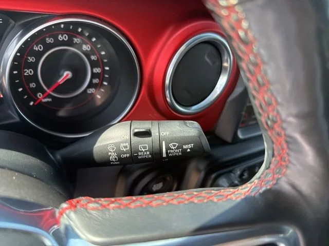 Used 2020 White Jeep Rubicon image 21