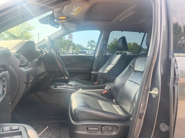Used 2019 Gray Honda Touring image 12