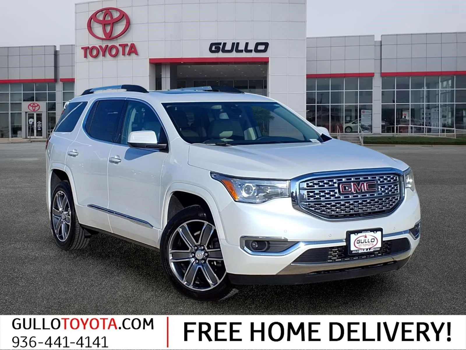 Used 2017 White GMC Denali image 1