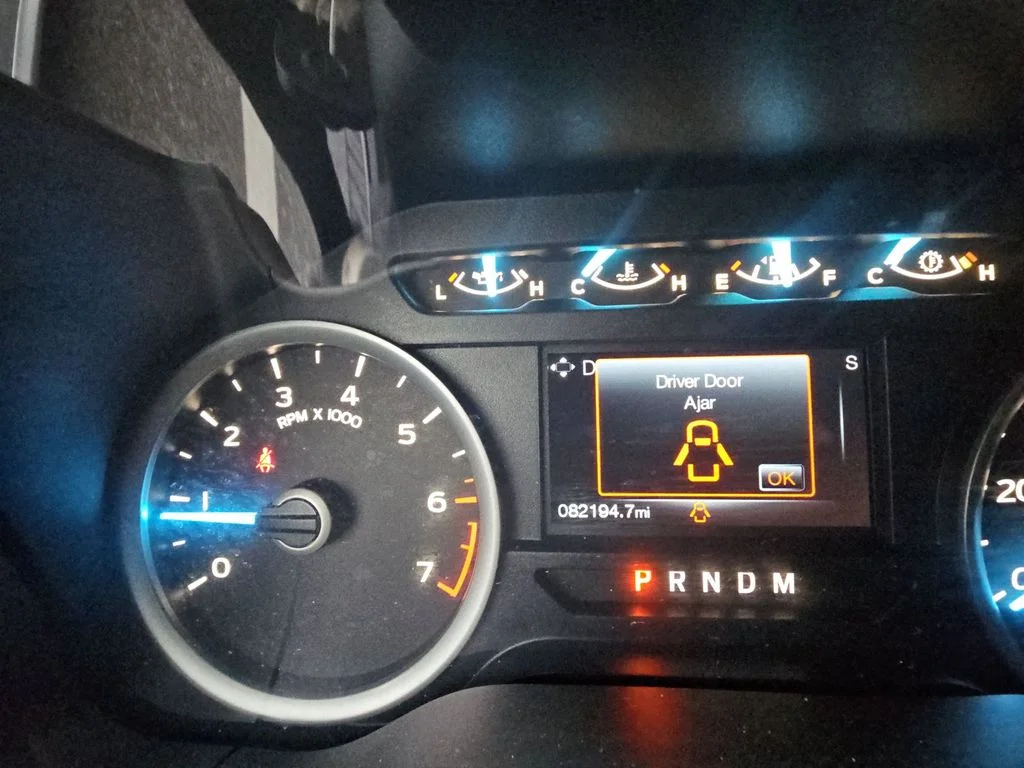 Used 2018 Gray Ford XLT image 4