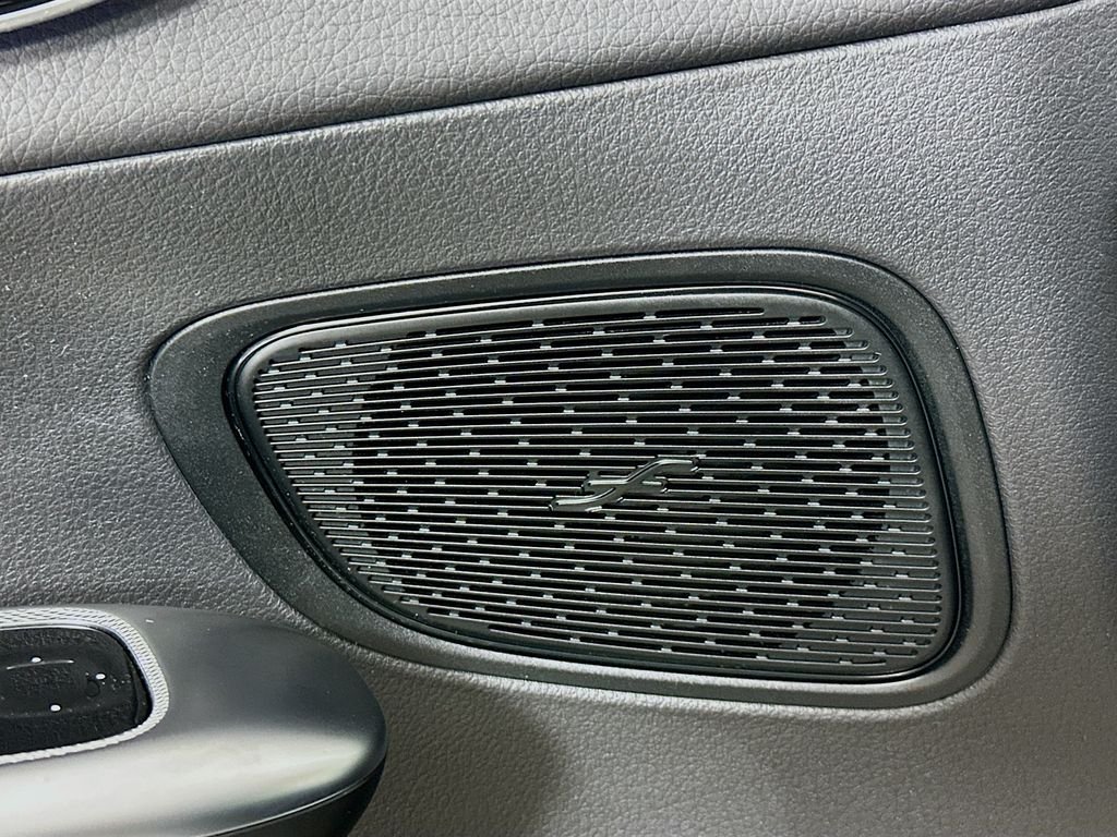 Certified Used 2023 White Mercedes-Benz GLC 300 image 18
