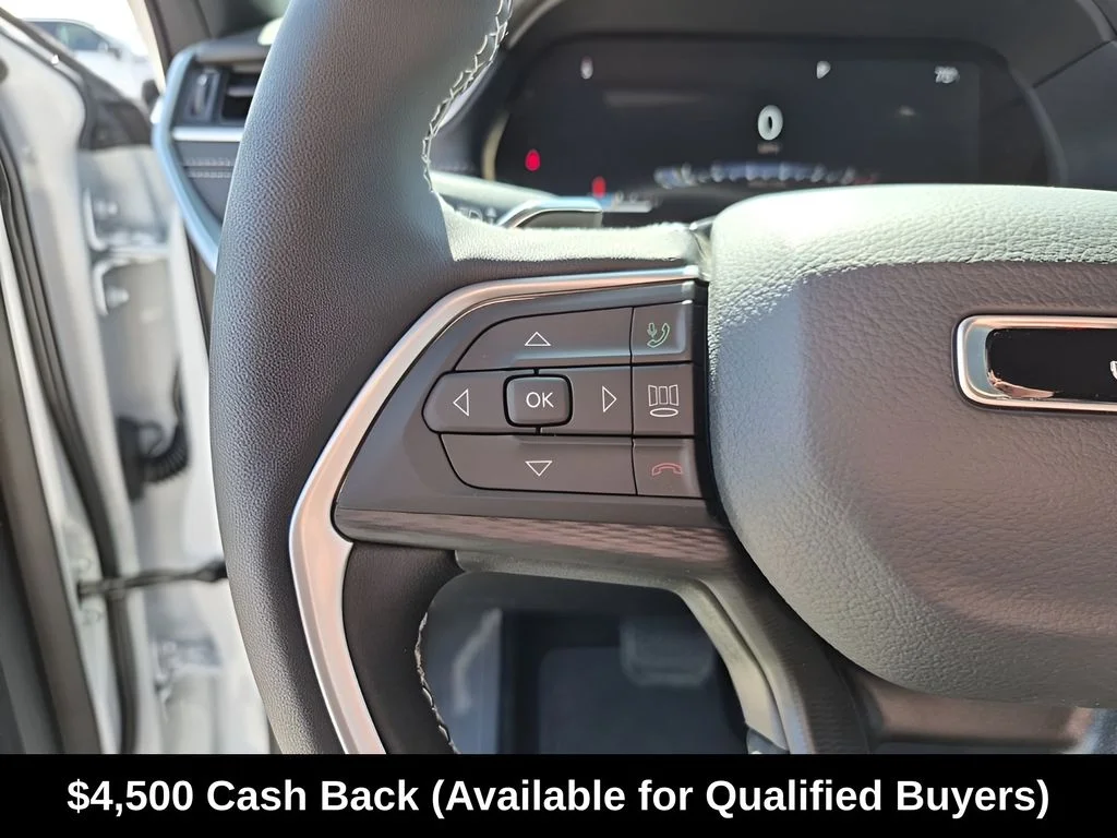 New 2026 Bright White Clear-Coat Exterior Paint Jeep Laredo X image 36