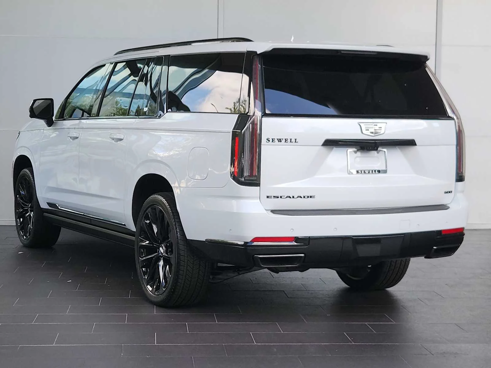 New 2026 Vibrant White Tricoat Cadillac Platinum Sport image 3
