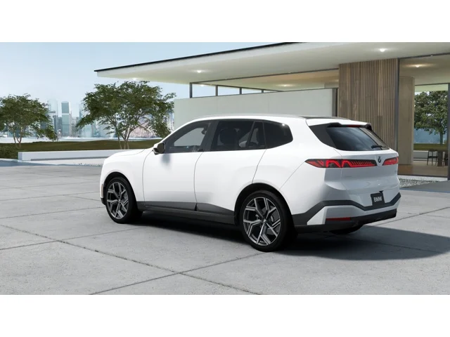 New 2027 Alpine White BMW  image 2