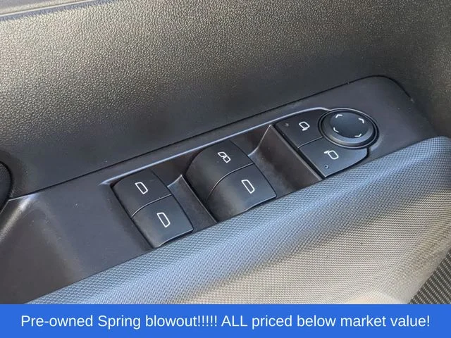 Used 2025 White Chevrolet Trail Boss image 22