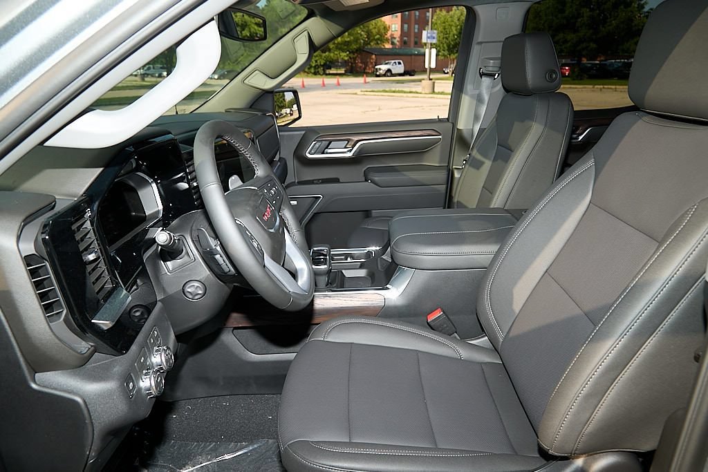 New 2026 Sterling Metallic GMC SLT image 27