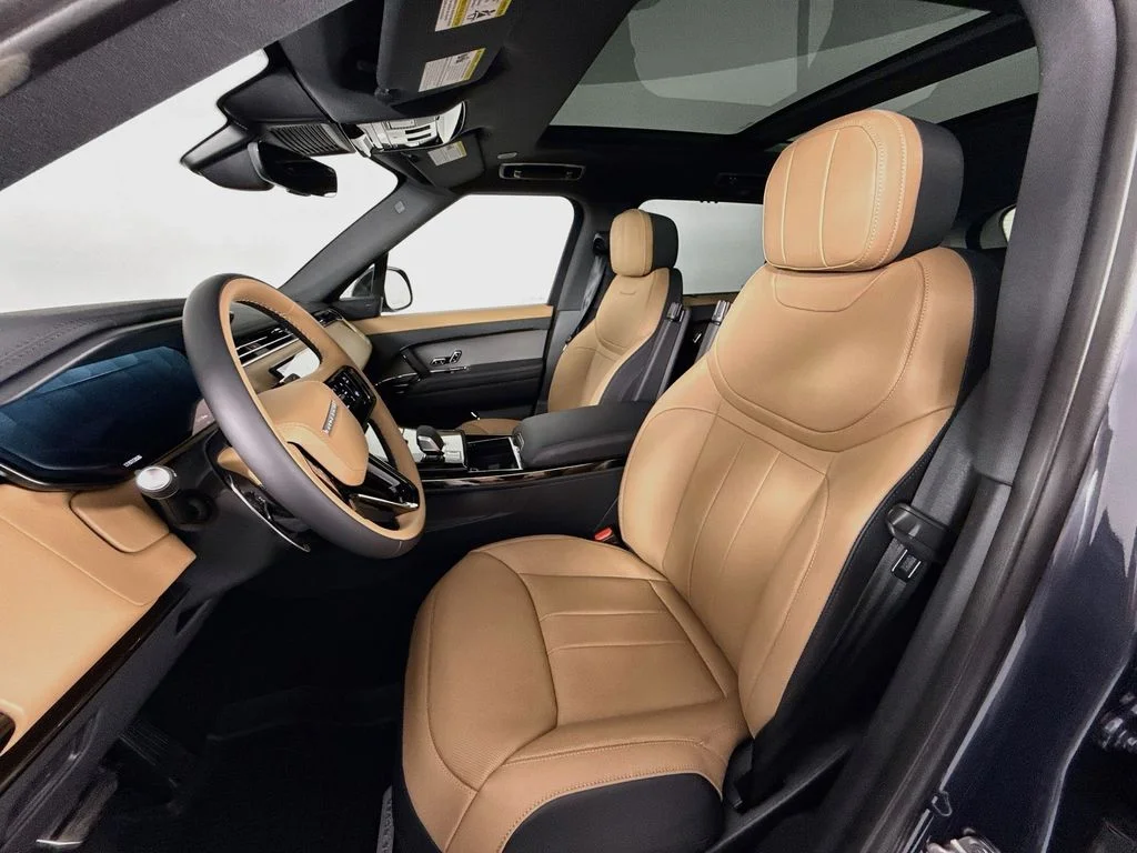 New 2026  Land Rover Dynamic SE image 5