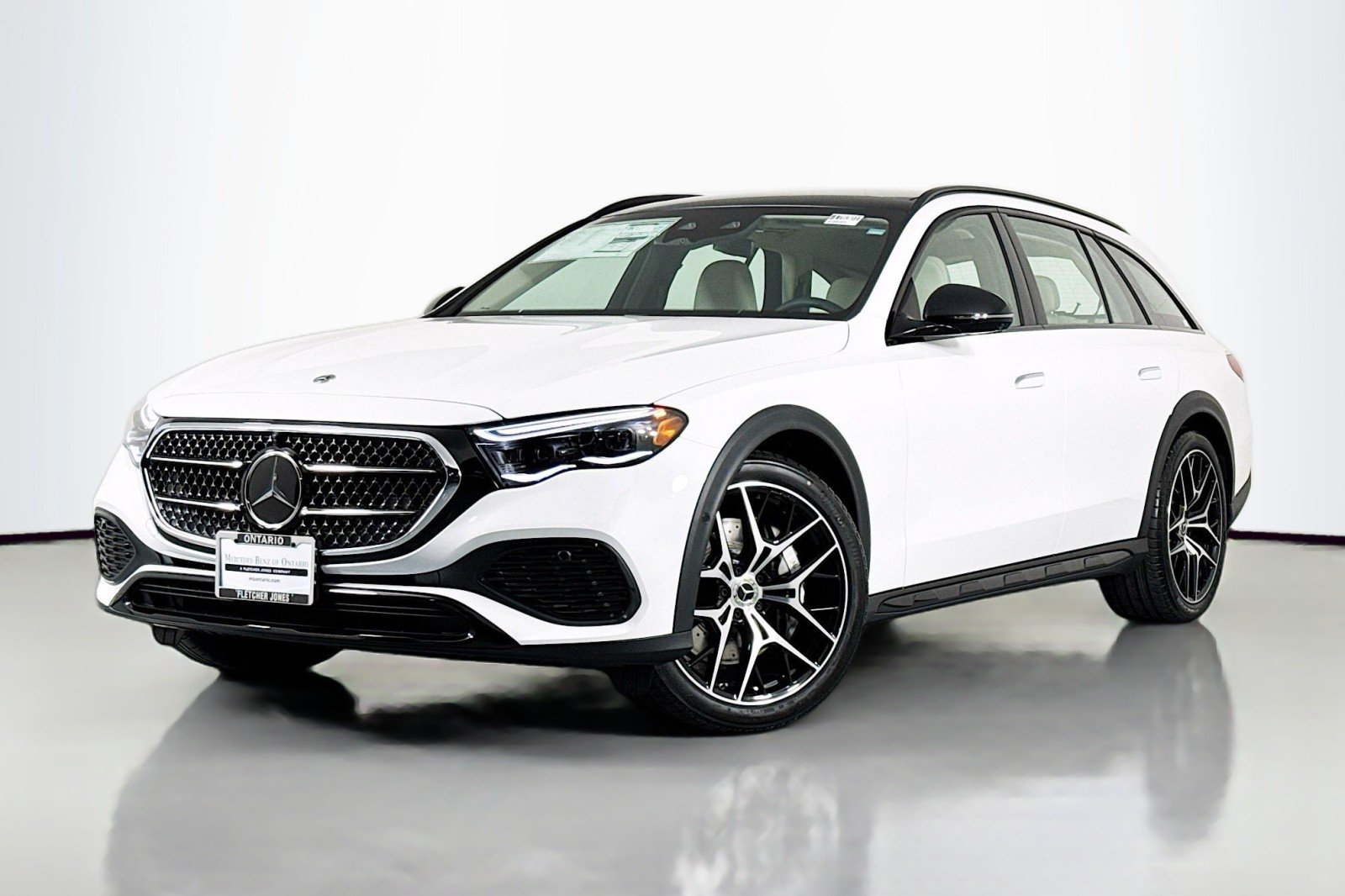 2026 Mercedes-Benz E-Class E450 4MATIC All-Terrain's photo