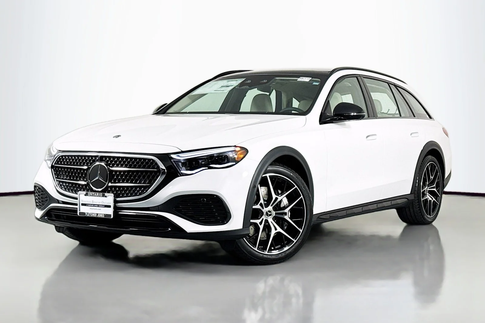 2026 Mercedes-Benz E-Class E450 4MATIC All-Terrain's photo