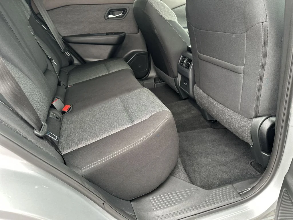 2023 Nissan Rogue SV - Photo 34