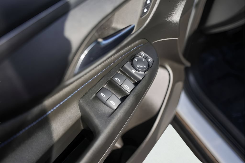 Used 2025 Summit White Buick Sport Touring image 23