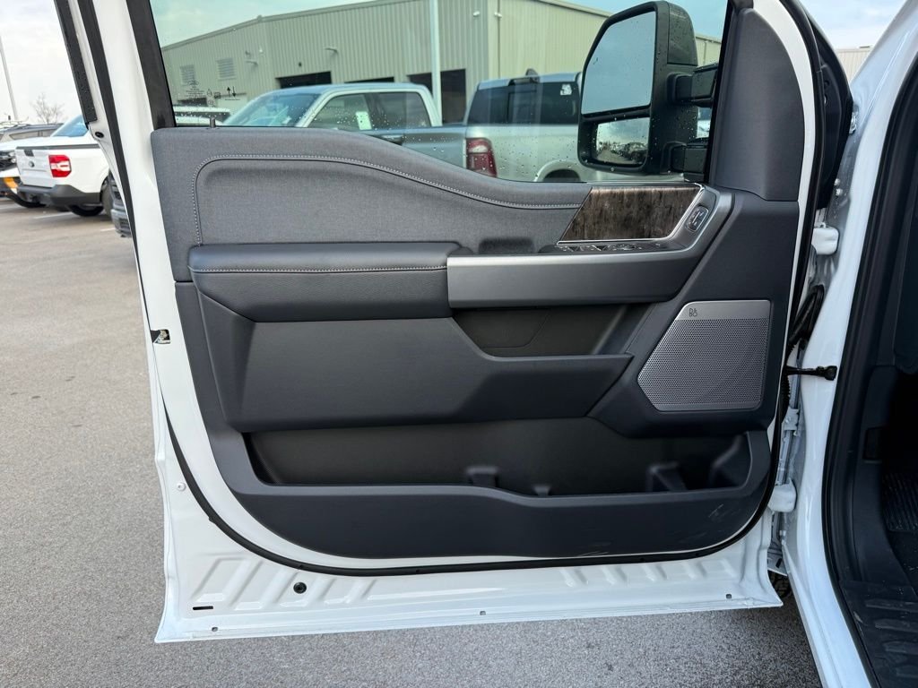 2026 Ford F-350 Super Duty Lariat - Photo 9