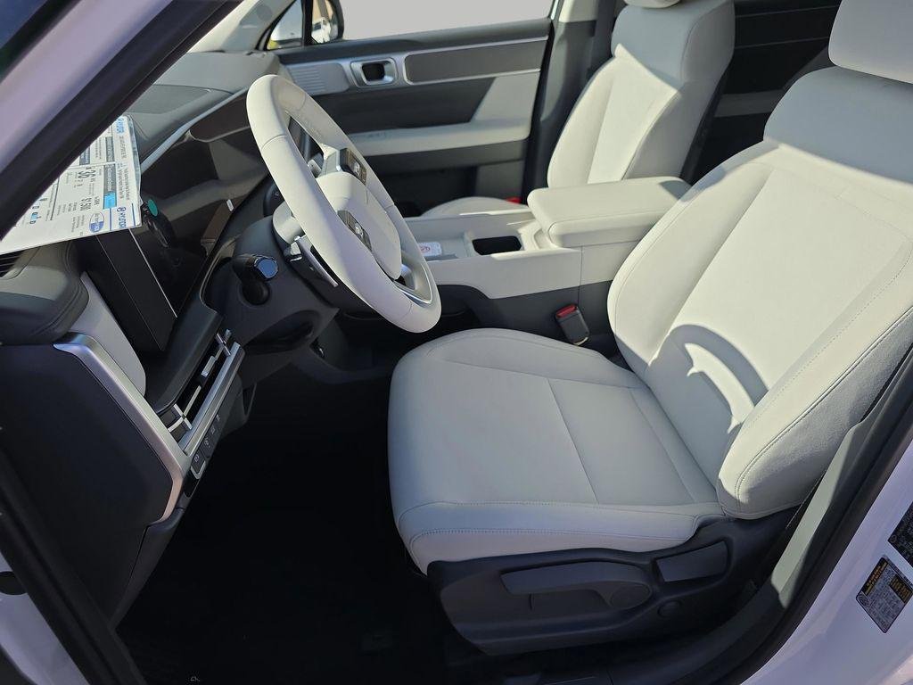 New 2026 Serenity White Hyundai SE image 9