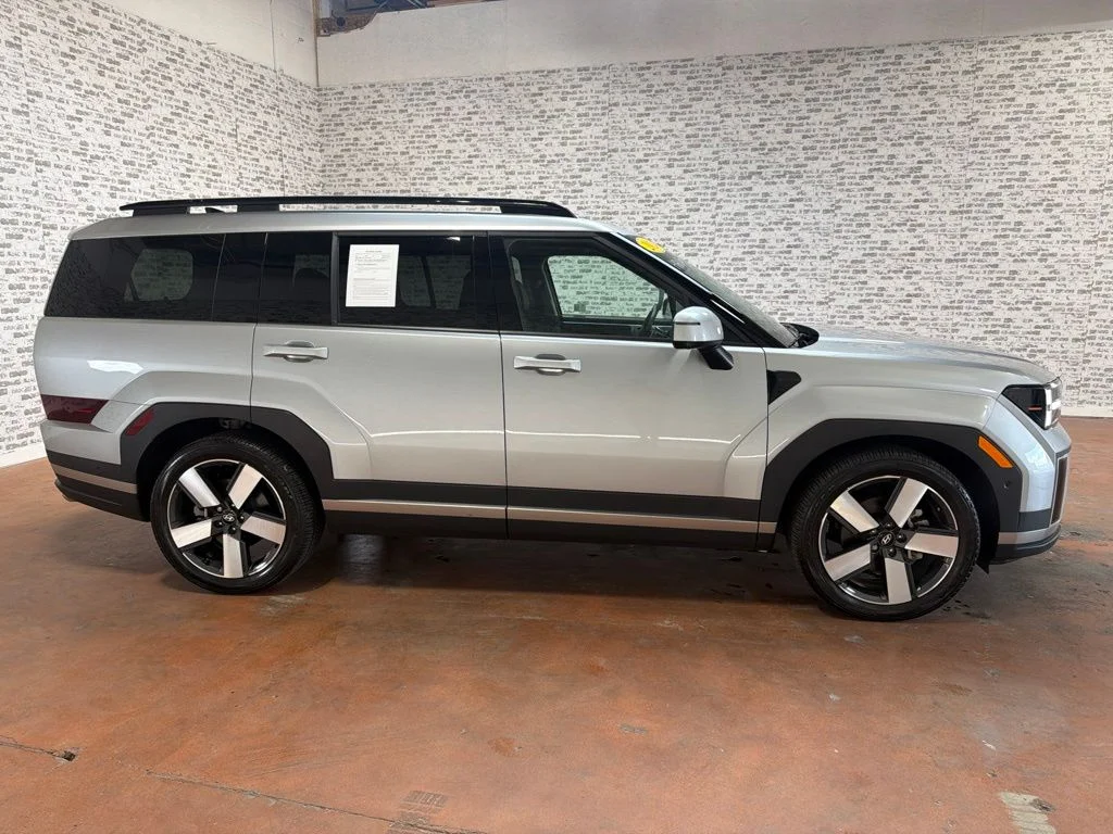 Used 2024 Shimmering Silver Hyundai Limited image 8