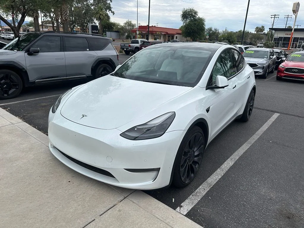 Used 2022 White Tesla Performance image 7