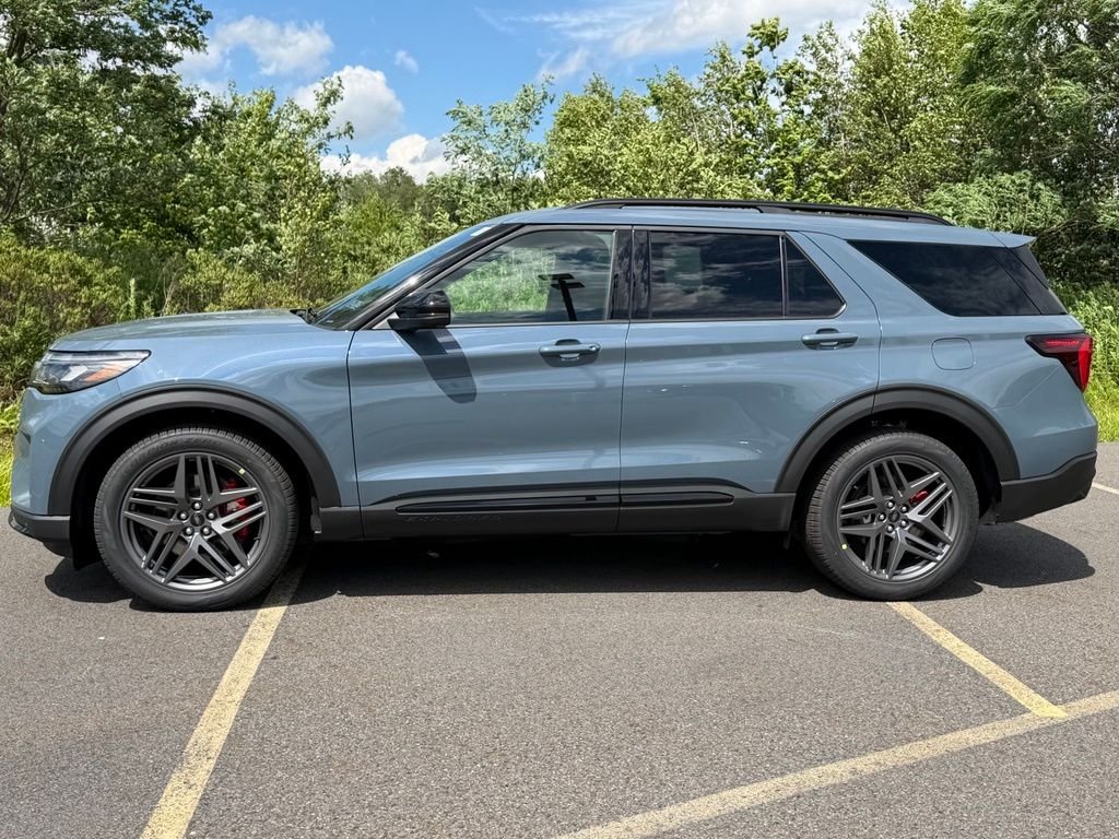 New 2026 Vapor Blue Metallic Ford ST image 30
