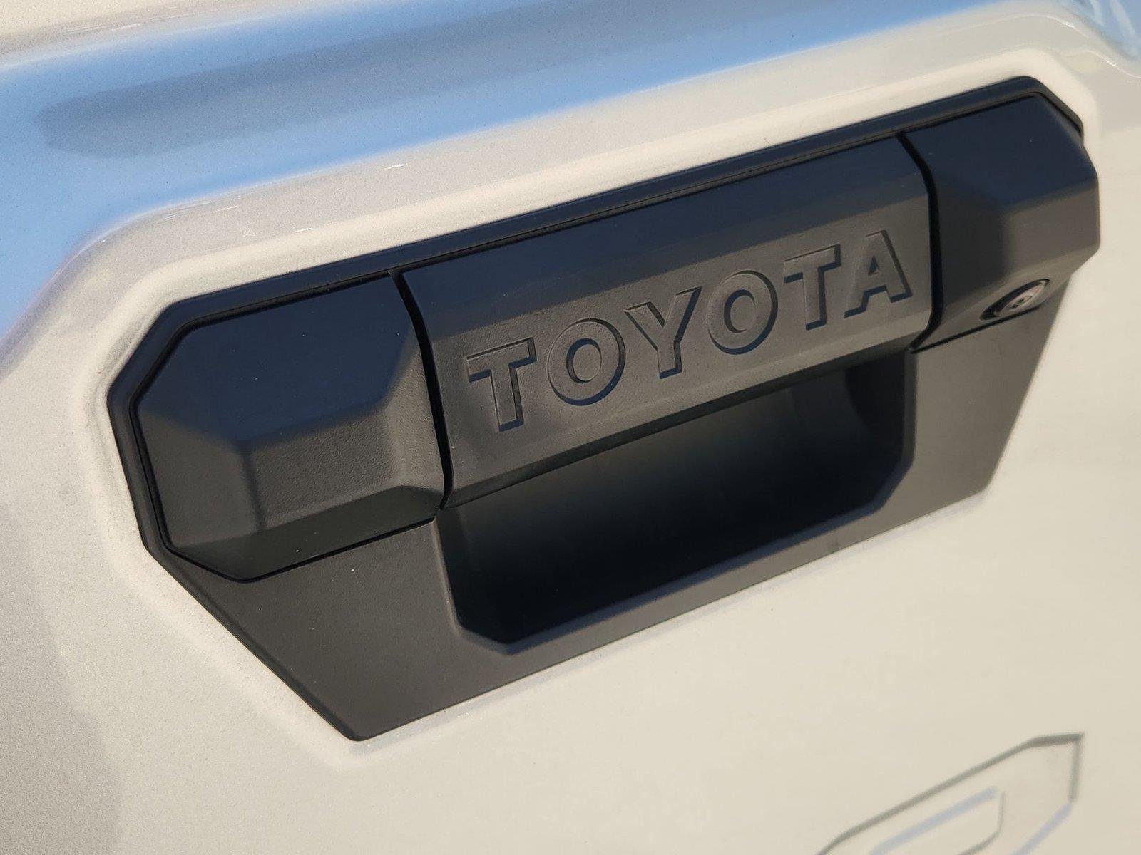 2026 Toyota Tacoma TRD Off Road - Photo 28
