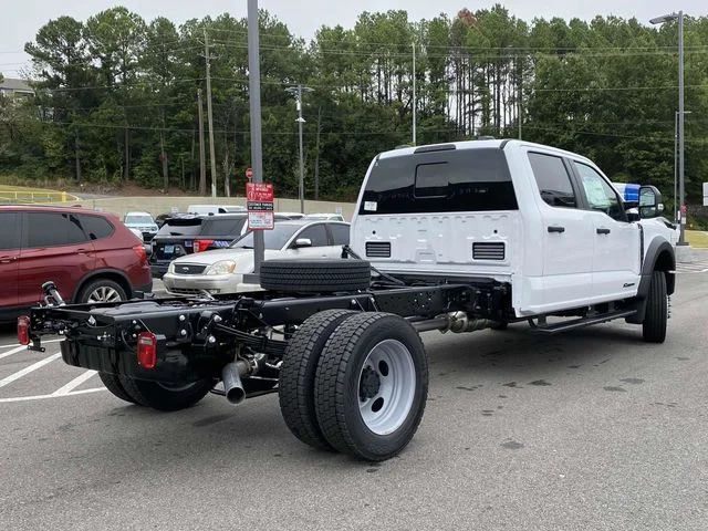 New 2025 Oxford White Ford F-600® XL image 3